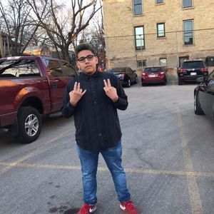 Meet your Posher, Reyes samuel